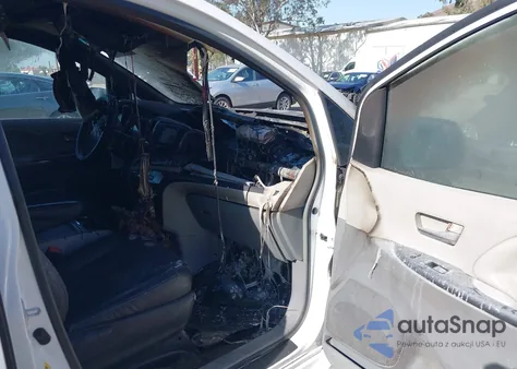 2014 Toyota Sienna Se 8 Passenger из США, поврежденный, VIN 5TDXK3DC1ES478379